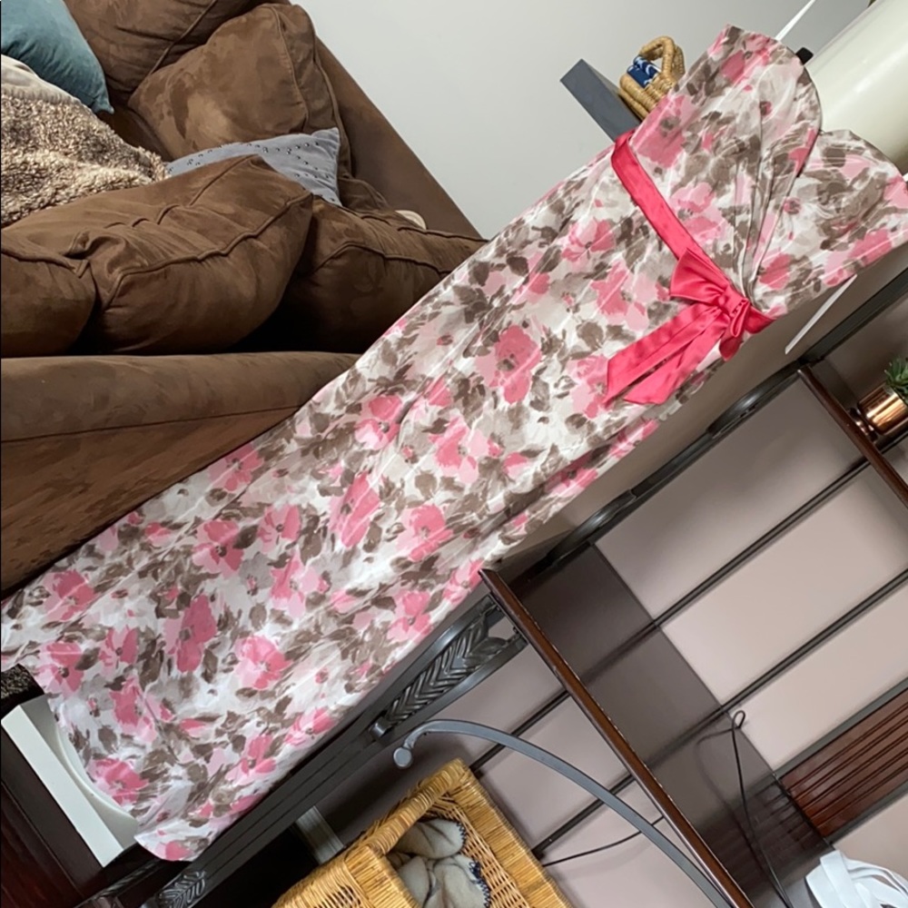 NWT Badgley Mischka floor-length floral gown